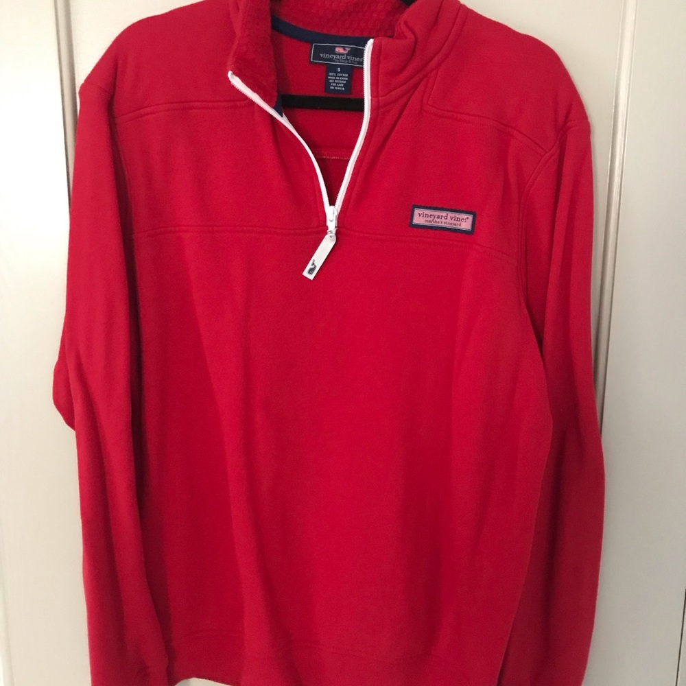 Red Vineyard Vines Pullover
